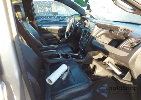 2016 Dodge Grand Caravan R/T z USA, uszkodzony, nr VIN 2C4RDGEG3GR249810